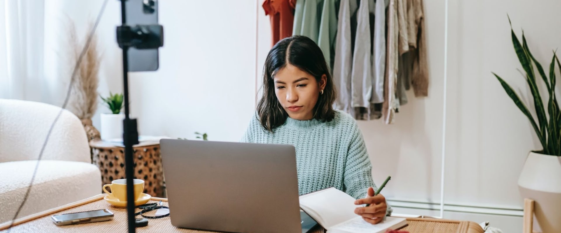 Develop a Mutually Beneficial Relationship with Influencers